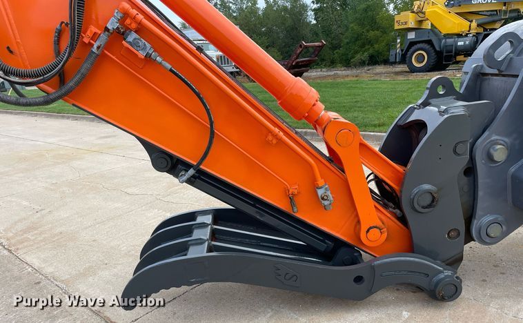 image for item DP0055 2016 Hitachi  ZX300LC-6N excavator