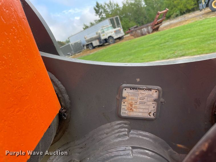 image for item DP0055 2016 Hitachi  ZX300LC-6N excavator