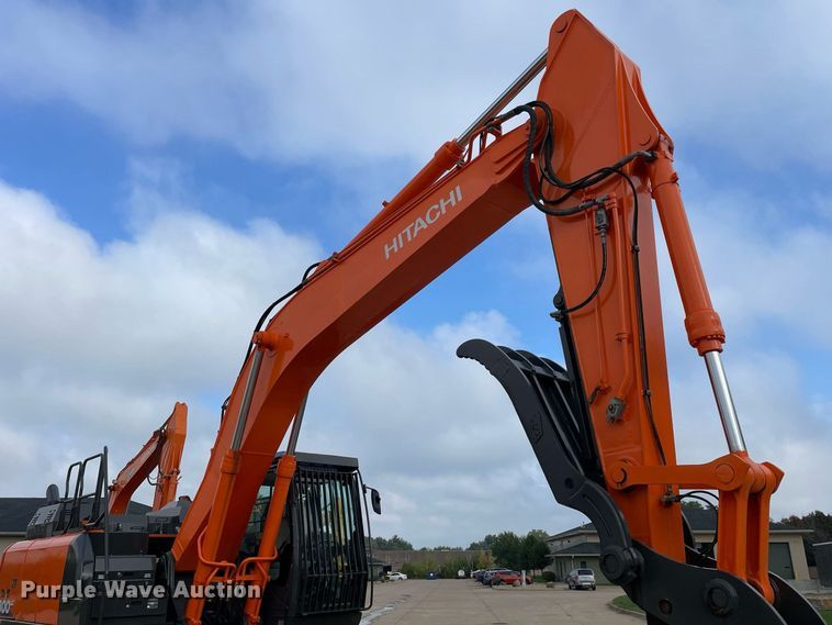 image for item DP0055 2016 Hitachi  ZX300LC-6N excavator