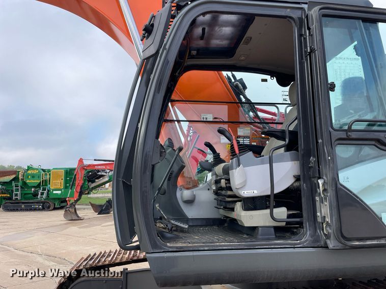 image for item DP0055 2016 Hitachi  ZX300LC-6N excavator