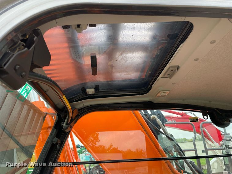 image for item DP0055 2016 Hitachi  ZX300LC-6N excavator