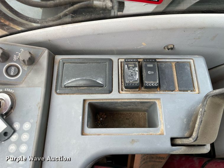 image for item DP0055 2016 Hitachi  ZX300LC-6N excavator