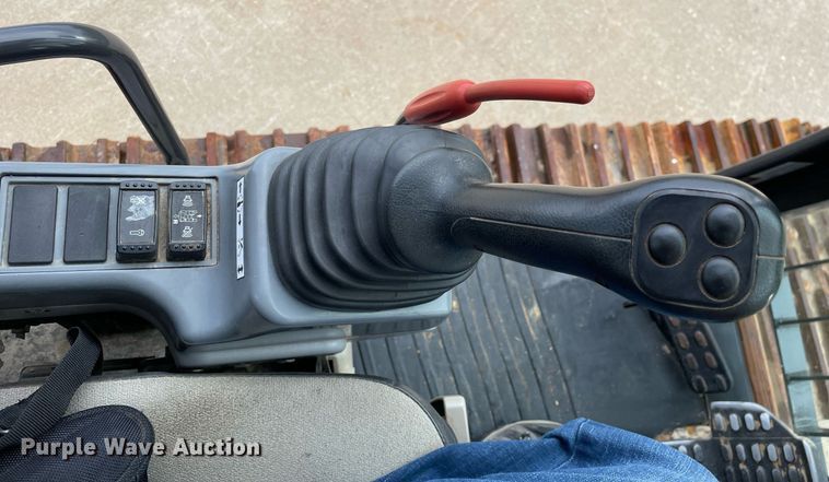 image for item DP0055 2016 Hitachi  ZX300LC-6N excavator