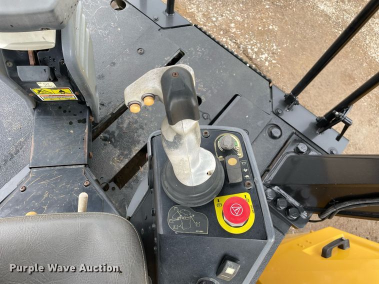 image for item DP0059 2013 Caterpillar CB64  double drum vibratory roller