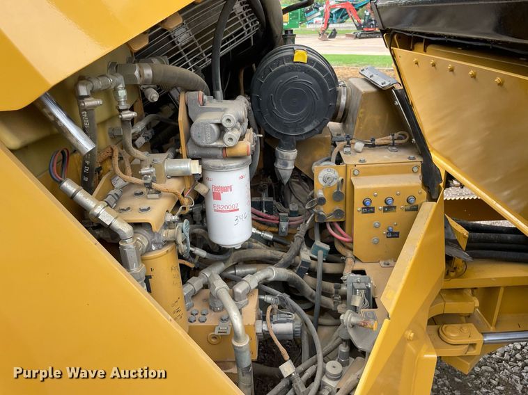 image for item DP0059 2013 Caterpillar CB64  double drum vibratory roller