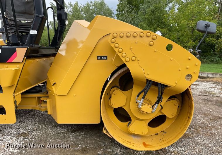 image for item DP0059 2013 Caterpillar CB64  double drum vibratory roller
