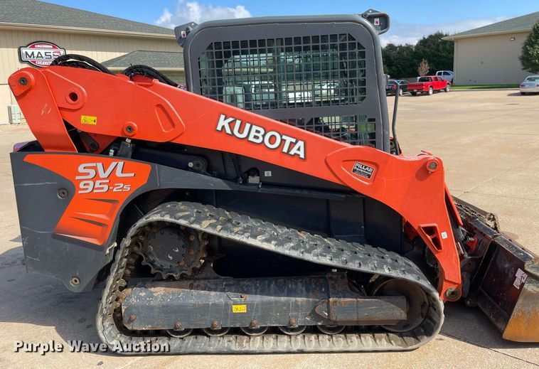 image for item DP0060 2018 Kubota SVL95-2S  tracked skid steer loader