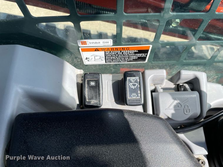 image for item DP0060 2018 Kubota SVL95-2S  tracked skid steer loader