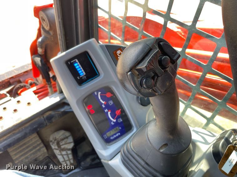 image for item DP0060 2018 Kubota SVL95-2S  tracked skid steer loader