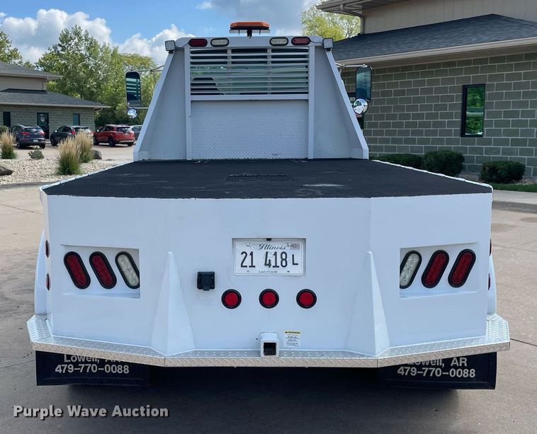 image for item DP0061 2004 Ford F750 Super Duty  flatbed truck