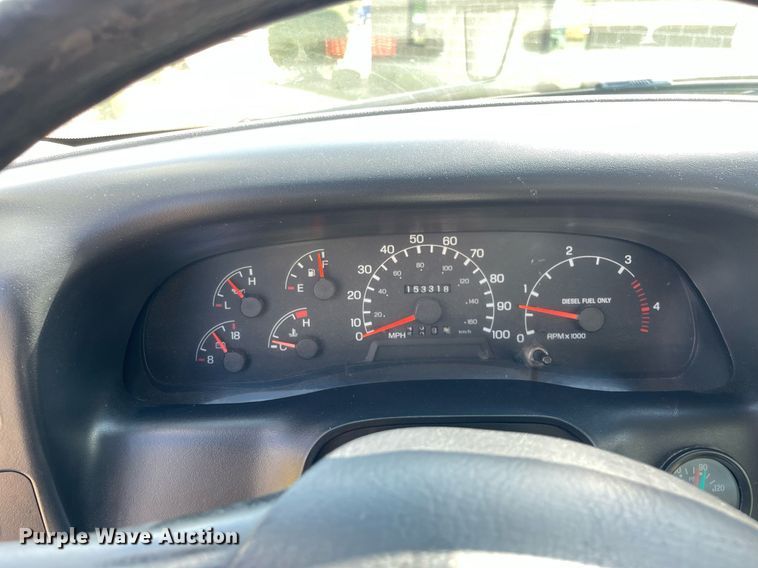 image for item DP0061 2004 Ford F750 Super Duty  flatbed truck