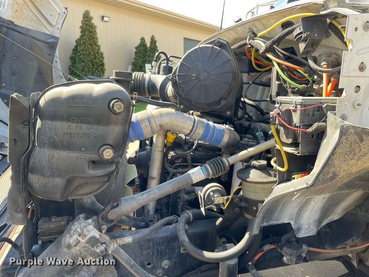 image for item DP0061 2004 Ford F750 Super Duty  flatbed truck