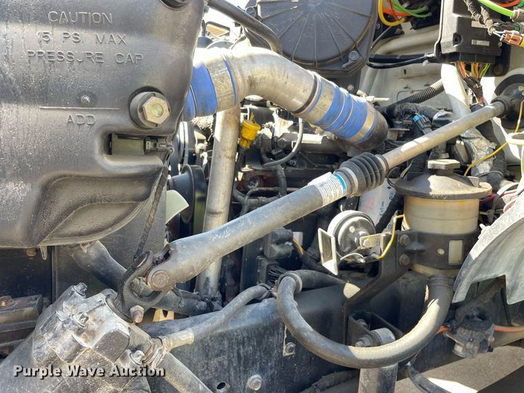 image for item DP0061 2004 Ford F750 Super Duty  flatbed truck