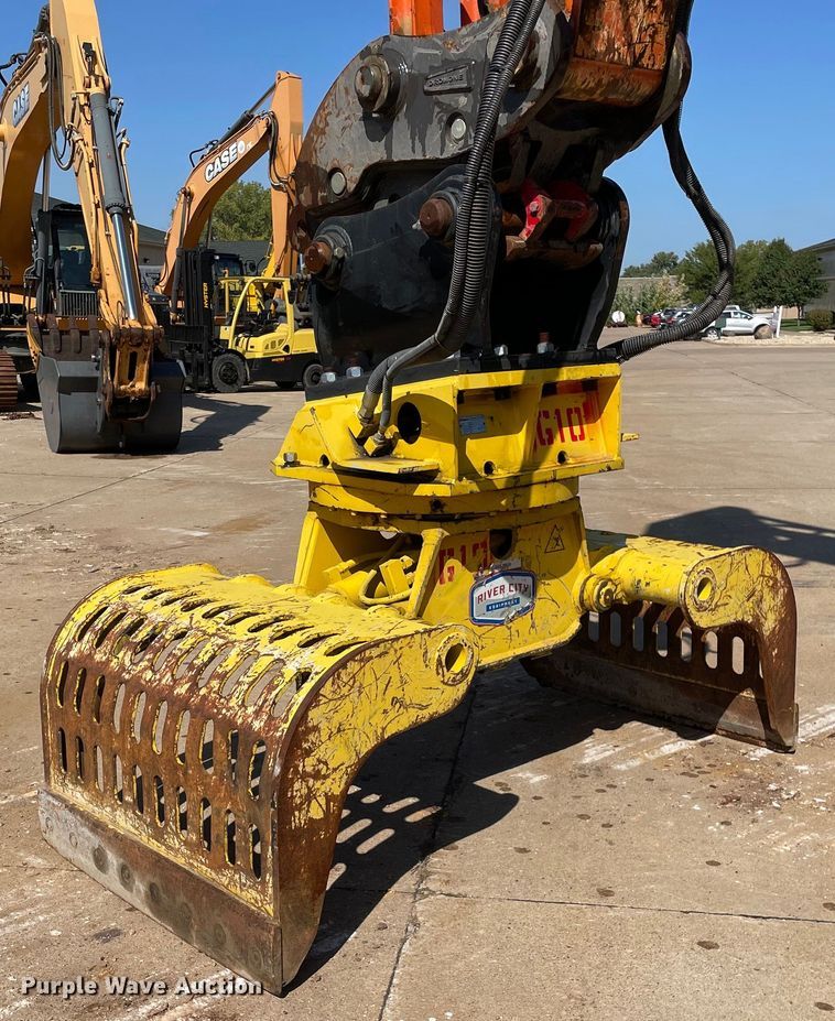 image for item DP0063 2018 Epiroc MG2300  excavator grapple