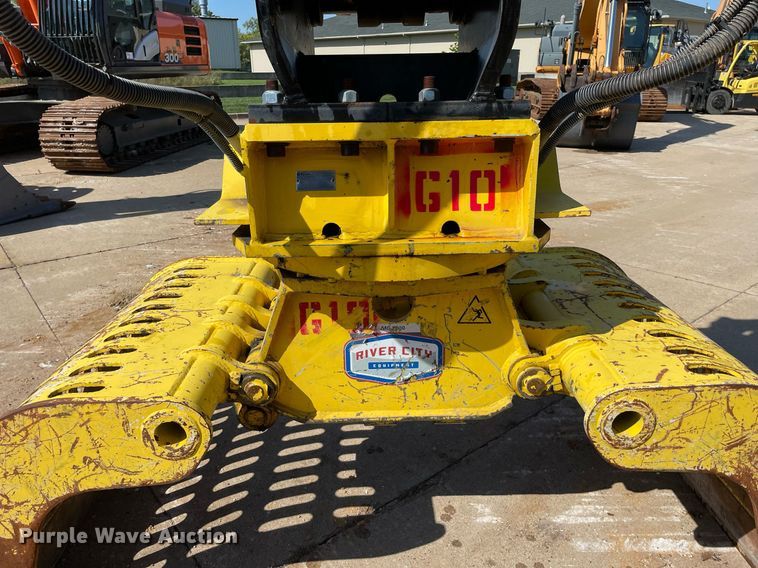 image for item DP0063 2018 Epiroc MG2300  excavator grapple