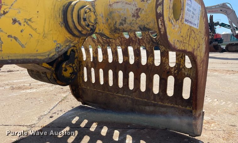 image for item DP0063 2018 Epiroc MG2300  excavator grapple