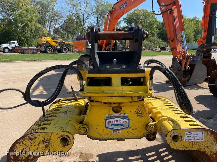 image for item DP0063 2018 Epiroc MG2300  excavator grapple