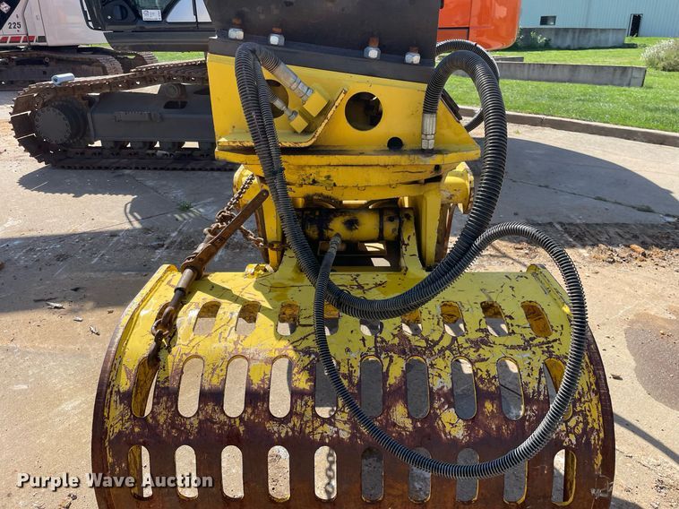image for item DP0063 2018 Epiroc MG2300  excavator grapple