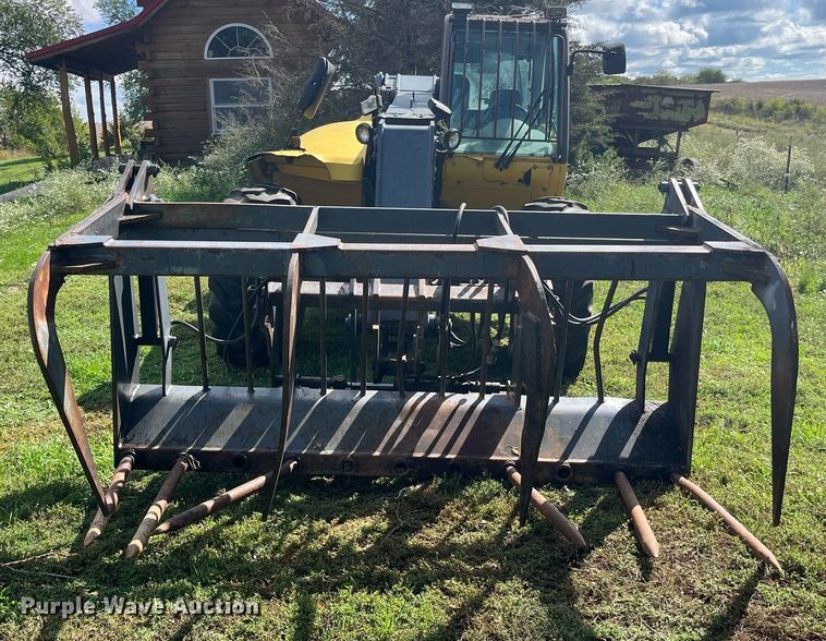 image for item DP2069 2000 New Holland LM430  telehandler