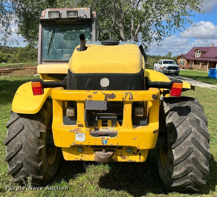 image for item DP2069 2000 New Holland LM430  telehandler