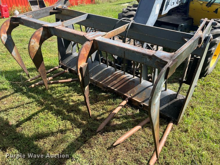 image for item DP2069 2000 New Holland LM430  telehandler