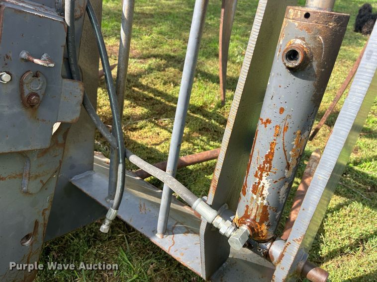 image for item DP2069 2000 New Holland LM430  telehandler