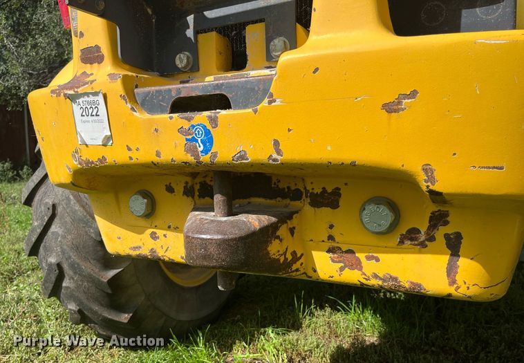 image for item DP2069 2000 New Holland LM430  telehandler