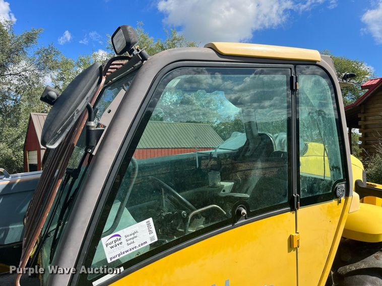 image for item DP2069 2000 New Holland LM430  telehandler