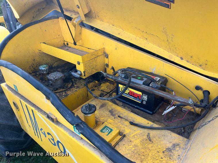 image for item DP2069 2000 New Holland LM430  telehandler