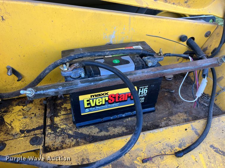 image for item DP2069 2000 New Holland LM430  telehandler