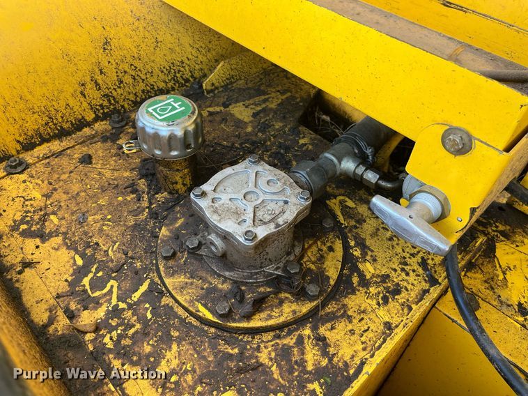 image for item DP2069 2000 New Holland LM430  telehandler