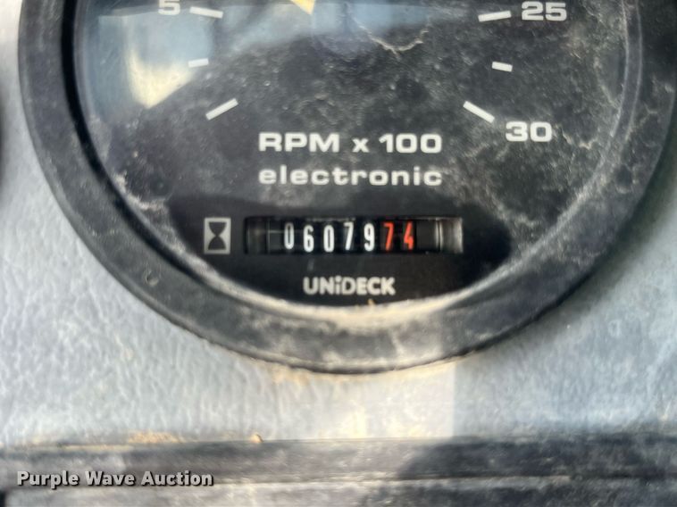 image for item DP2069 2000 New Holland LM430  telehandler