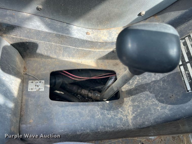 image for item DP2069 2000 New Holland LM430  telehandler