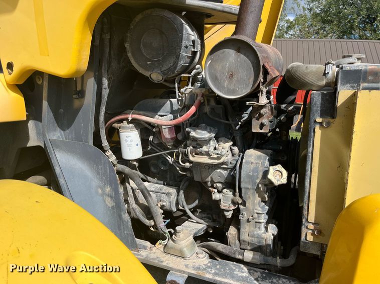 image for item DP2069 2000 New Holland LM430  telehandler