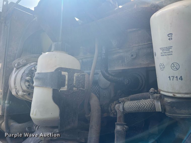 image for item DP2069 2000 New Holland LM430  telehandler