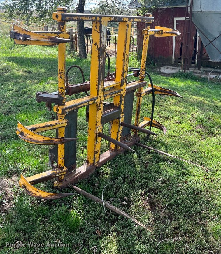 image for item DP2069 2000 New Holland LM430  telehandler