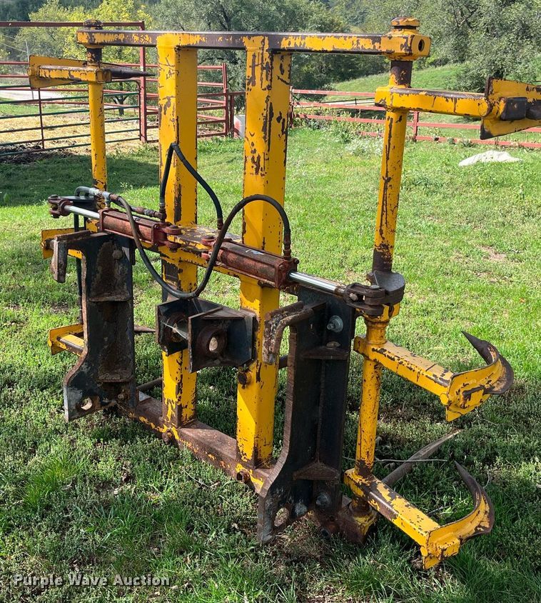 image for item DP2069 2000 New Holland LM430  telehandler