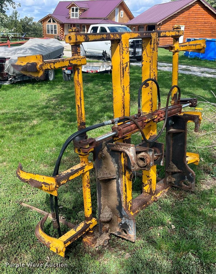 image for item DP2069 2000 New Holland LM430  telehandler