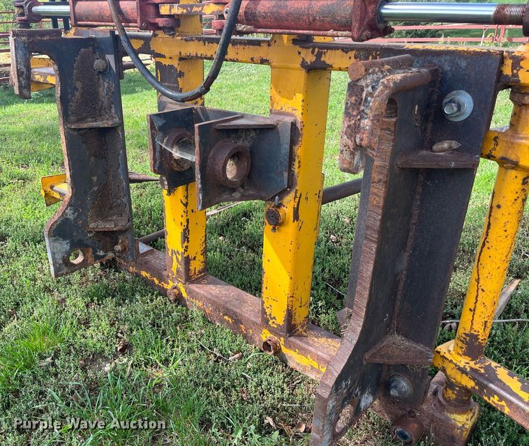 image for item DP2069 2000 New Holland LM430  telehandler