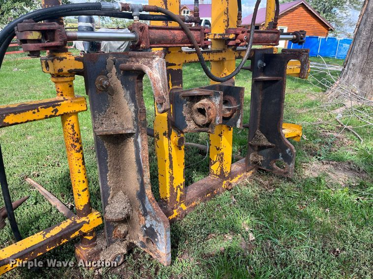 image for item DP2069 2000 New Holland LM430  telehandler