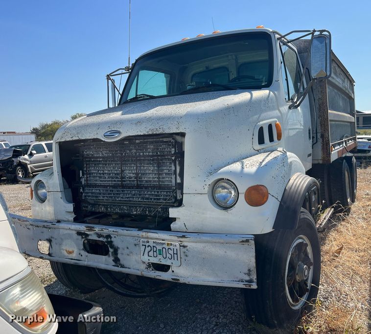 image for item DP2082 2000 Sterling L-Line  dump truck