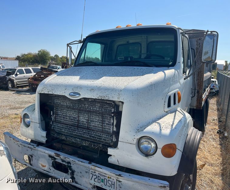 image for item DP2082 2000 Sterling L-Line  dump truck