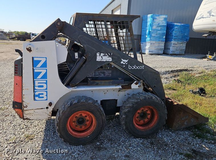 image for item DP2451 1993 Bobcat 7753  skid steer loader