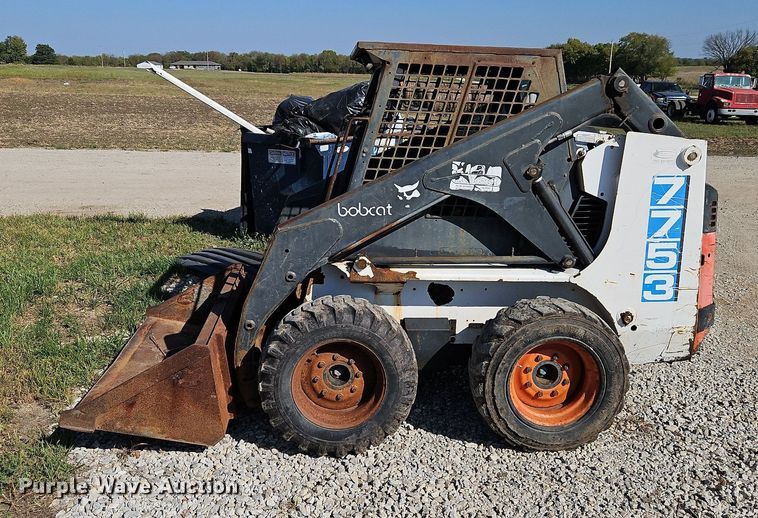 image for item DP2451 1993 Bobcat 7753  skid steer loader