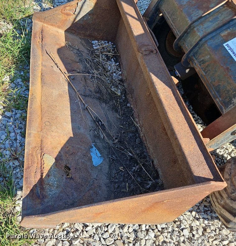 image for item DP2451 1993 Bobcat 7753  skid steer loader