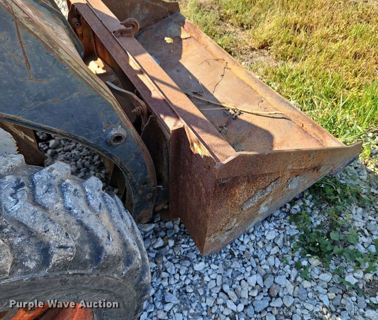 image for item DP2451 1993 Bobcat 7753  skid steer loader