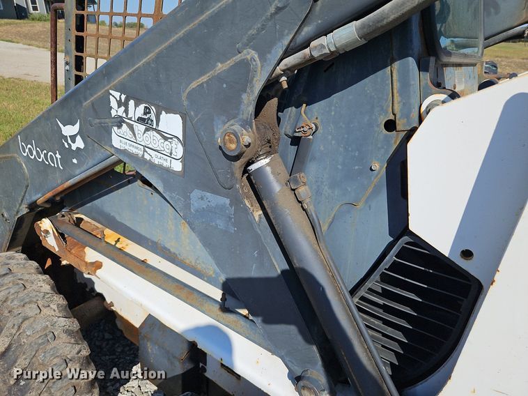 image for item DP2451 1993 Bobcat 7753  skid steer loader