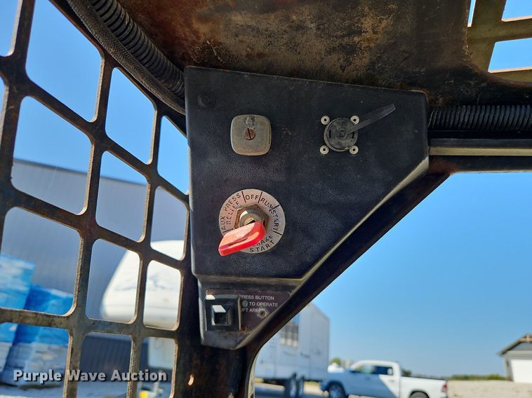 image for item DP2451 1993 Bobcat 7753  skid steer loader