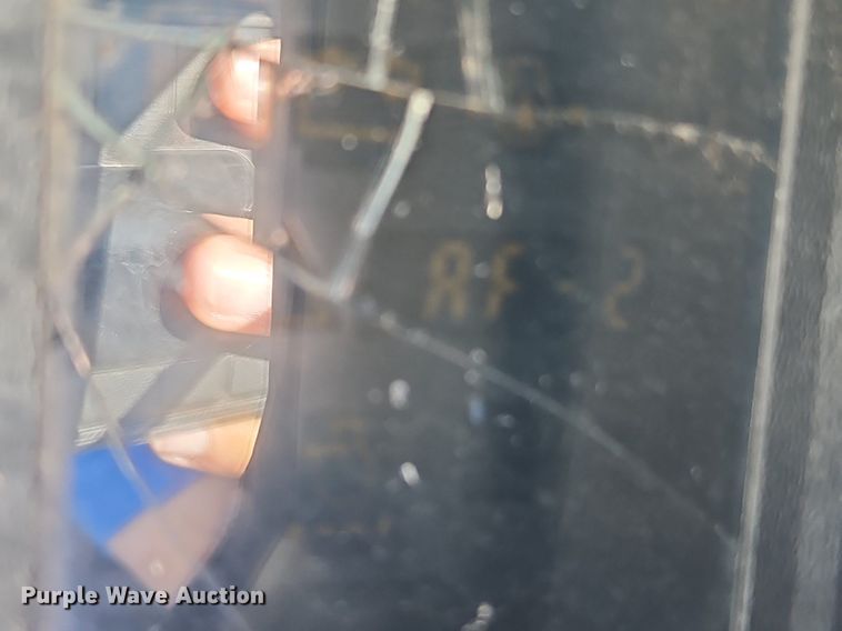 image for item DP2451 1993 Bobcat 7753  skid steer loader