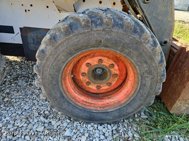 image for item DP2451 1993 Bobcat 7753  skid steer loader